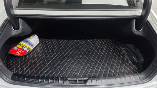 Hyundai (GN7) 3.5 LPG 2WD () 2023 20