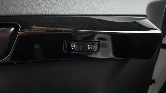 Hyundai (GN7) 3.5 LPG 2WD () 2023 19