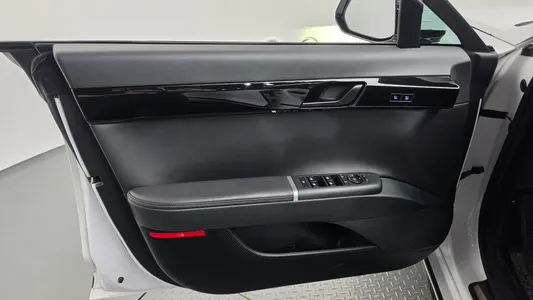 Hyundai (GN7) 3.5 LPG 2WD () 2023 24