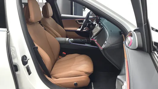 Mercedes-Benz E-Class W214 E200 AMG Line 2025 26