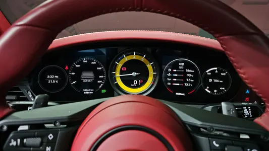 Porsche 911 (992) 4S 2024 8