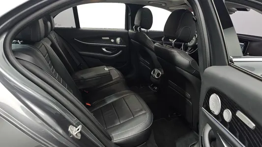 Mercedes-Benz E-Class W213 E300 4MATIC 2017 26