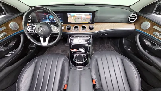 Mercedes-Benz E-Class W213 E300 4MATIC 2020 7