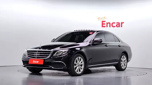Mercedes-Benz E-Class W213 E300 4MATIC 2020