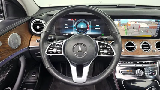 Mercedes-Benz E-Class W213 E300 4MATIC 2020 14