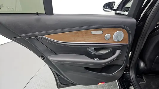 Mercedes-Benz E-Class W213 E300 4MATIC 2020 25