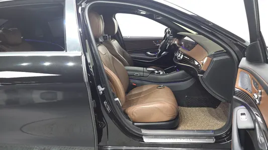 Mercedes-Benz S-Class W222 S560 4MATIC 2018 26