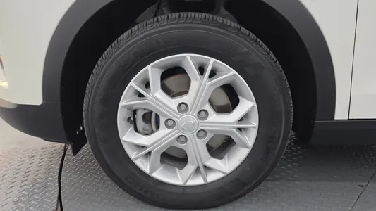 KG Mobility 티볼리 1.6 2WD 2023 5