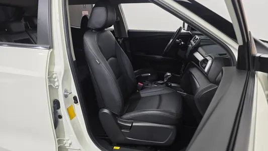 KG Mobility 티볼리 1.6 2WD 2023 26