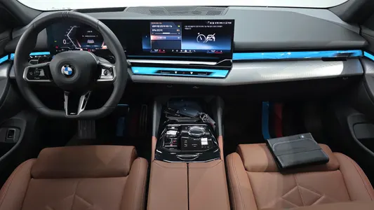 BMW 5 Series (G60) 530i xDrive M 2026 6