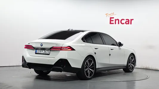 BMW 5 Series (G60) 530i xDrive M 2026