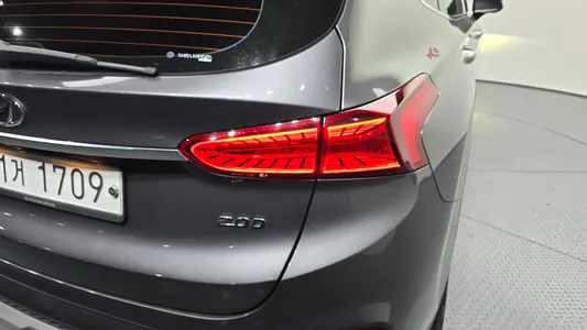 Hyundai TM 2.0 2WD 2019 23