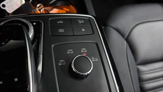 Mercedes-Benz GLE-Class W166 GLE350 d 4MATIC 2017 16