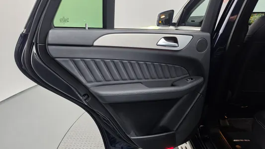 Mercedes-Benz GLE-Class W166 GLE350 d 4MATIC 2017 25