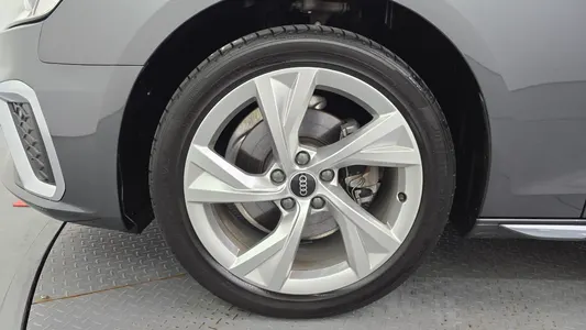 Audi A4 (B9) 40 TFSI 2021 4