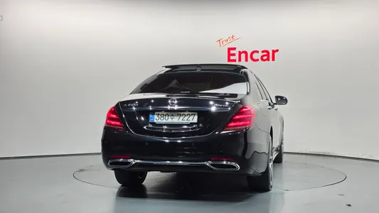 Mercedes-Benz S-Class W222 S350 d 4MATIC AMG Line 2020 4