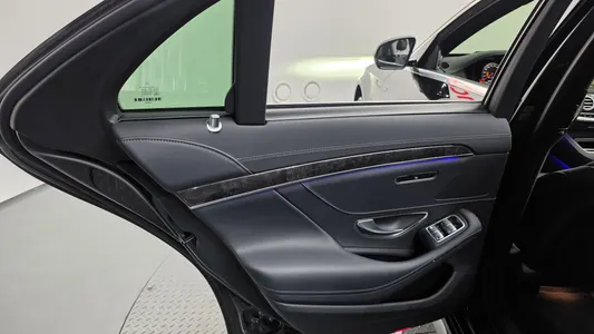 Mercedes-Benz S-Class W222 S350 d 4MATIC AMG Line 2020 25
