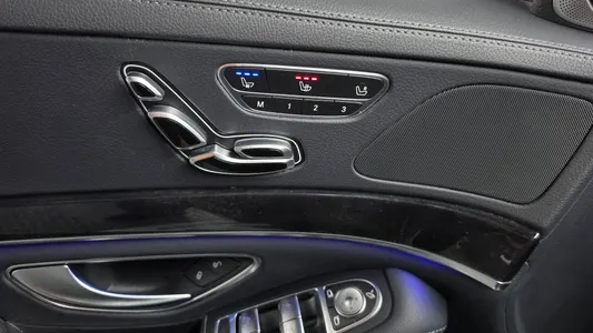 Mercedes-Benz S-Class W222 S350 d 4MATIC AMG Line 2020 36
