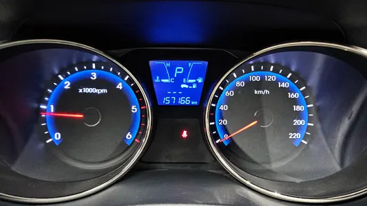 Hyundai ix 2WD X20 2011 8