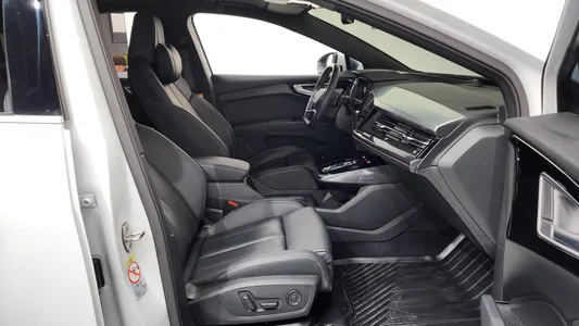 Audi Q4 e- (F4) 40 2023 26