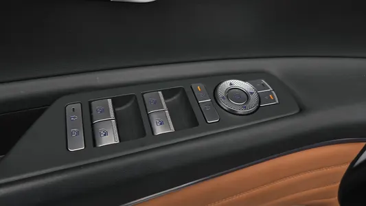 Genesis GV80 2.5T 2WD 2024 30