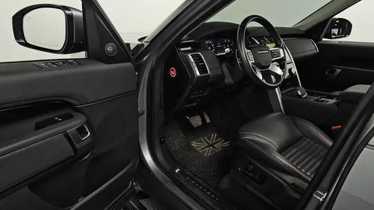 Land Rover 5 D250 S 2022 10