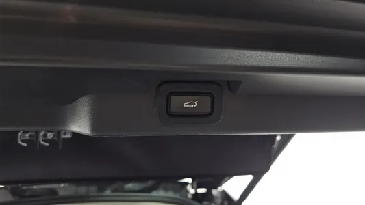 Land Rover 5 D250 S 2022 36