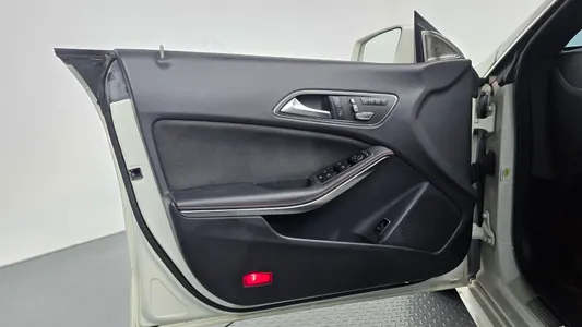 Mercedes-Benz CLA-Class C117 CLA220 AMG Line 2017 24