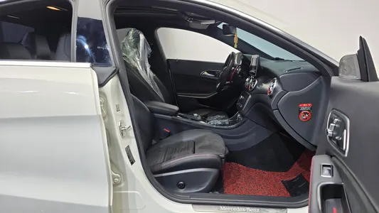 Mercedes-Benz CLA-Class C117 CLA220 AMG Line 2017 26