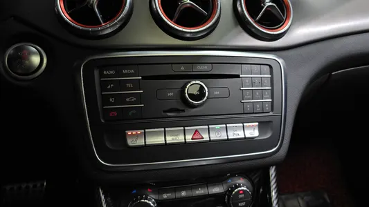 Mercedes-Benz CLA-Class C117 CLA220 AMG Line 2017 33