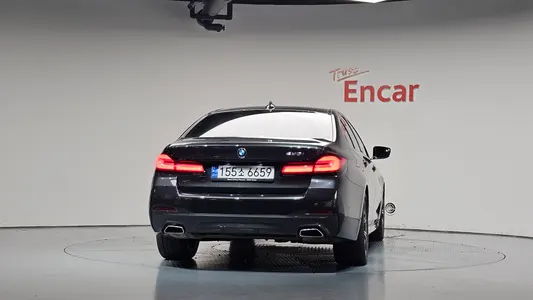 BMW 5 Series (G30) 530i M 2023 4