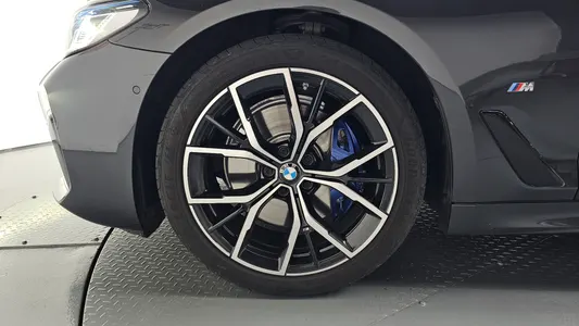 BMW 5 Series (G30) 530i M 2023 5