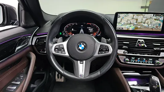 BMW 5 Series (G30) 530i M 2023 13