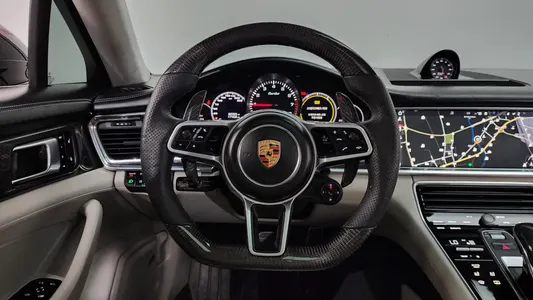 Porsche (971) 4.0 2017 12