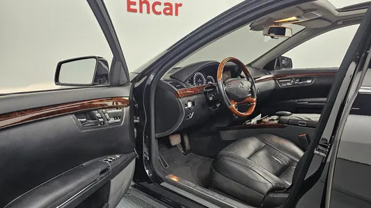 Mercedes-Benz S-Class W221 S500L 4MATIC 2010 10