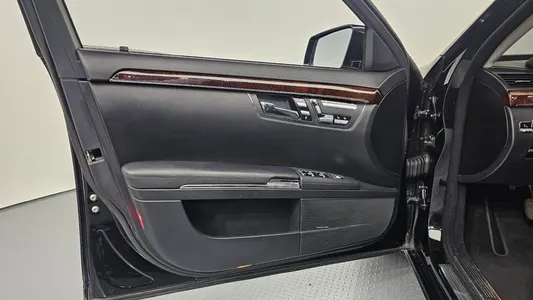 Mercedes-Benz S-Class W221 S500L 4MATIC 2010 24