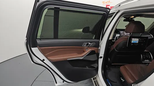 BMW X7 (G07) xDrive 40i 7 2020 25