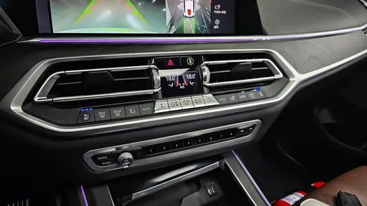 BMW X7 (G07) xDrive 40i 7 2020 33