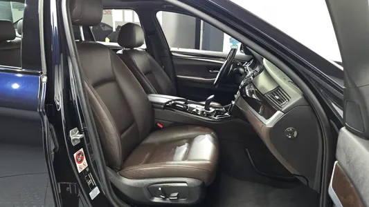 BMW 5 Series (F10) 528i xDrive M 2016 26