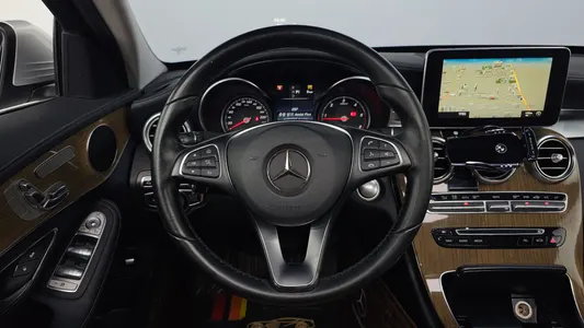 Mercedes-Benz C-Class W205 C220 d 2016 13