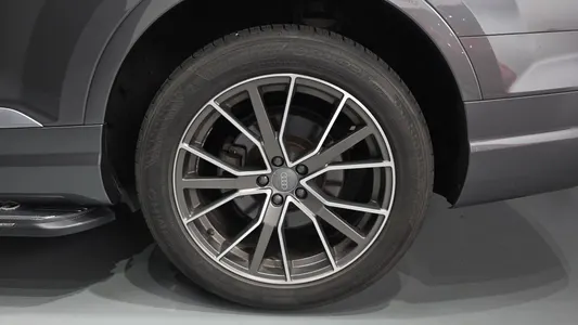 Audi Q7 (4M) 45 TFSI 2019 21