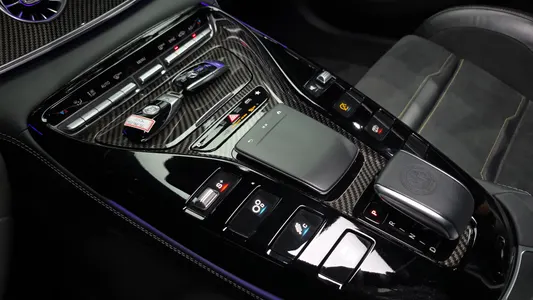 Mercedes-Benz AMG GT 4 43 4MATIC+ 2021 8