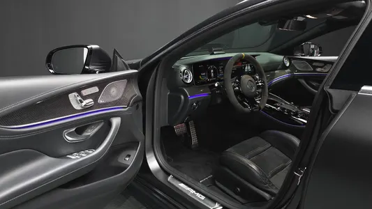 Mercedes-Benz AMG GT 4 43 4MATIC+ 2021 9
