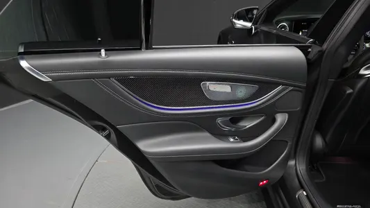 Mercedes-Benz AMG GT 4 43 4MATIC+ 2021 25