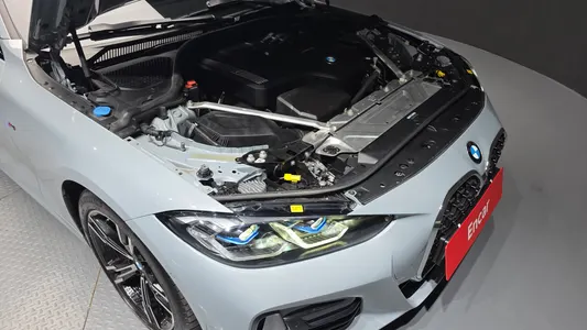 BMW 4 Series (G22) 420i 2022 6
