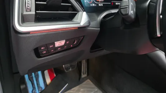 BMW 4 Series (G22) 420i 2022 19