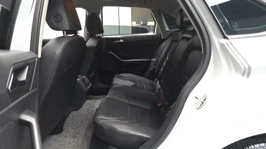 Volkswagen 7 1.4 TSI 2020 11