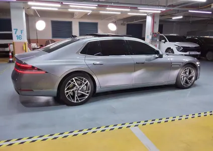 Genesis G90 (RS 4) 3.5 AWD 2023 5