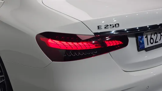 Mercedes-Benz E-Class W213 E250 AMG Line 2022 23