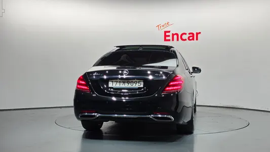 Mercedes-Benz S-Class W222 S350 d 4MATIC AMG Line 2020 4